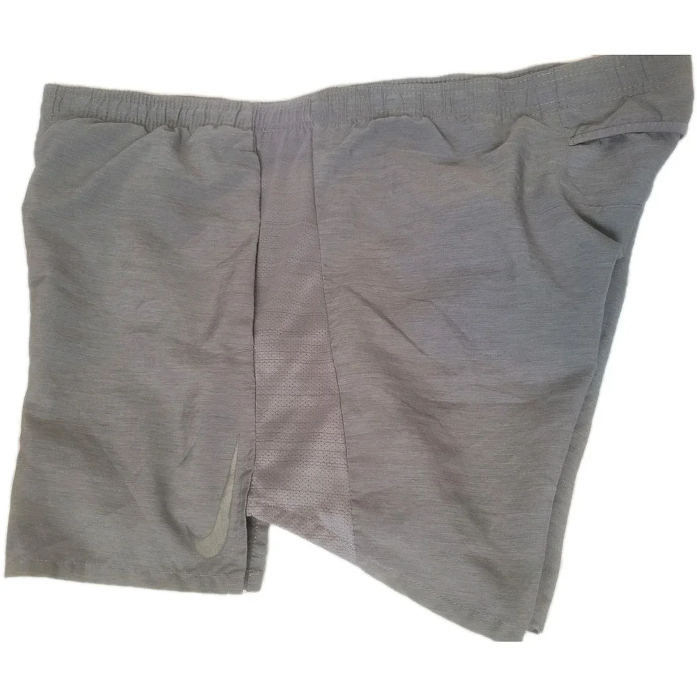 Women's Nike Tempo Shorts Size Large 8 Gray Dri‎ Fit